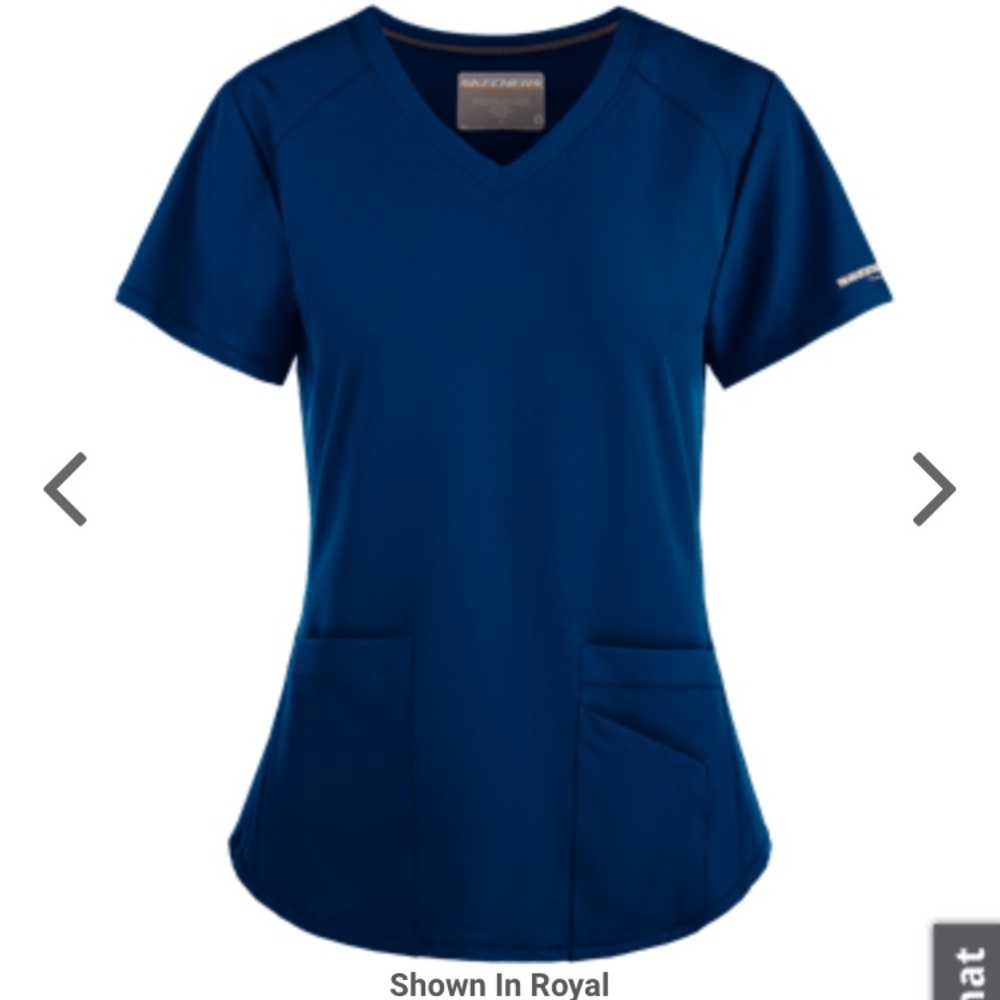 Sketchers by Barco brand new scrub set